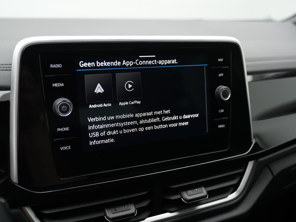Volkswagen T-Roc (KRK55G) met abonnement
