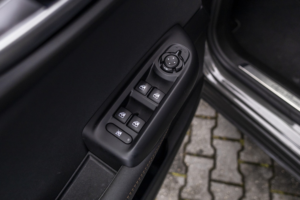 Alfa Romeo Tonale (HFS59R) met abonnement