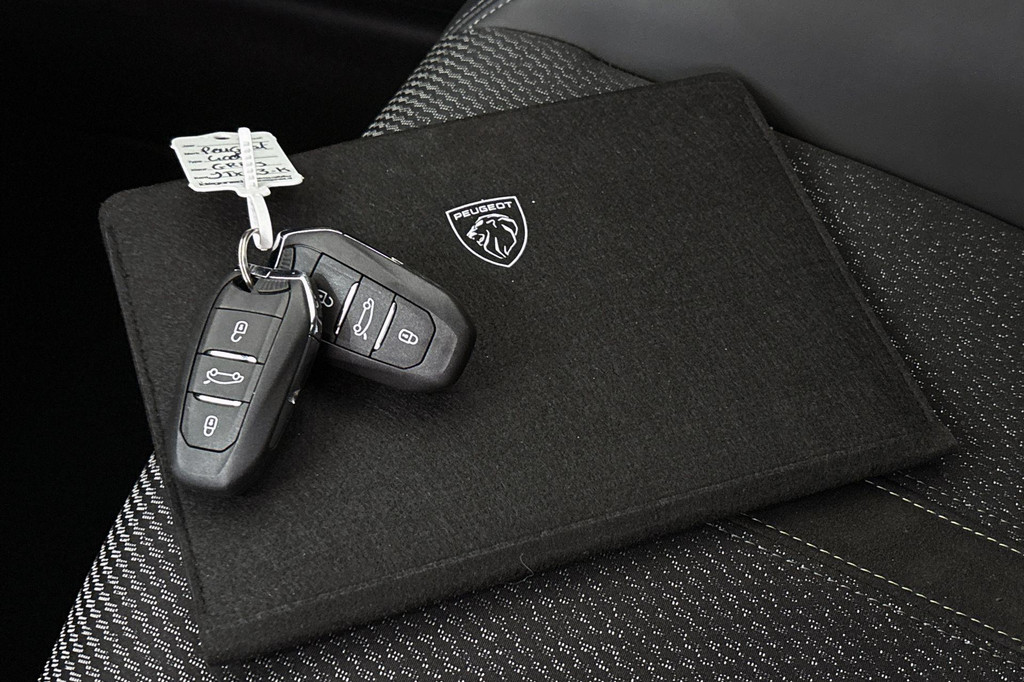 Peugeot 408 (JTX23K) met abonnement