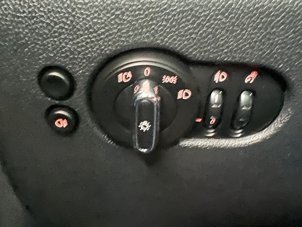 MINI 5-Deurs (X931DK) met abonnement