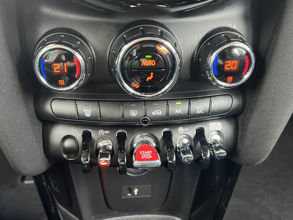 MINI 5-Deurs (X931DK) met abonnement