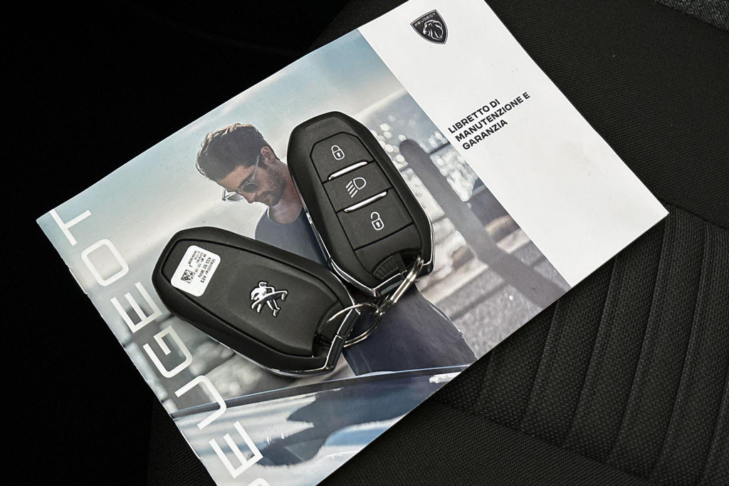 Peugeot 3008 (KLH48H) met abonnement