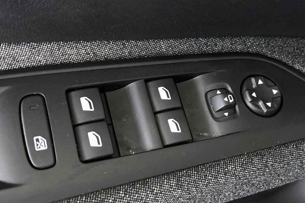 Peugeot 3008 (KLH48H) met abonnement