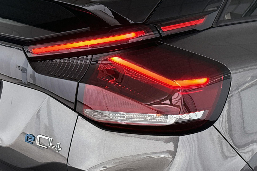 Citroën Ë-C4 (Z361RJ) met abonnement