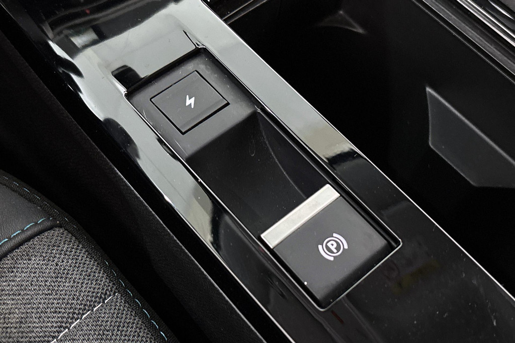 Citroën Ë-C4 (Z361RJ) met abonnement