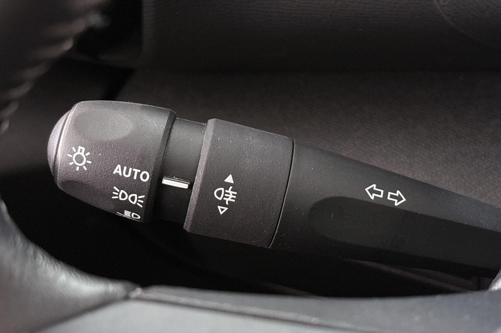 Citroën Ë-C4 (Z361RJ) met abonnement