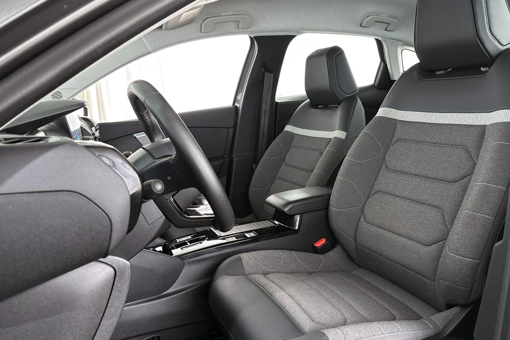 Citroën Ë-C4 (Z361RJ) met abonnement