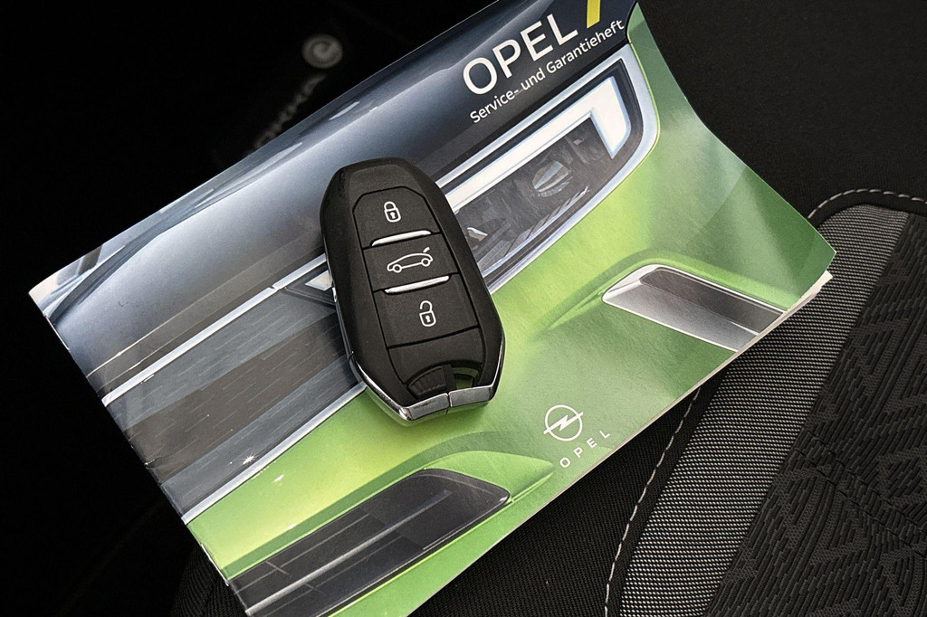 Opel Mokka-e (KTF22D) met abonnement