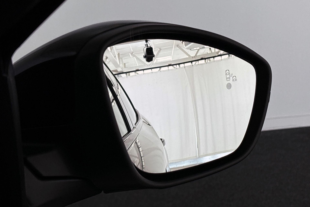 Peugeot e-2008 (KSR57P) met abonnement
