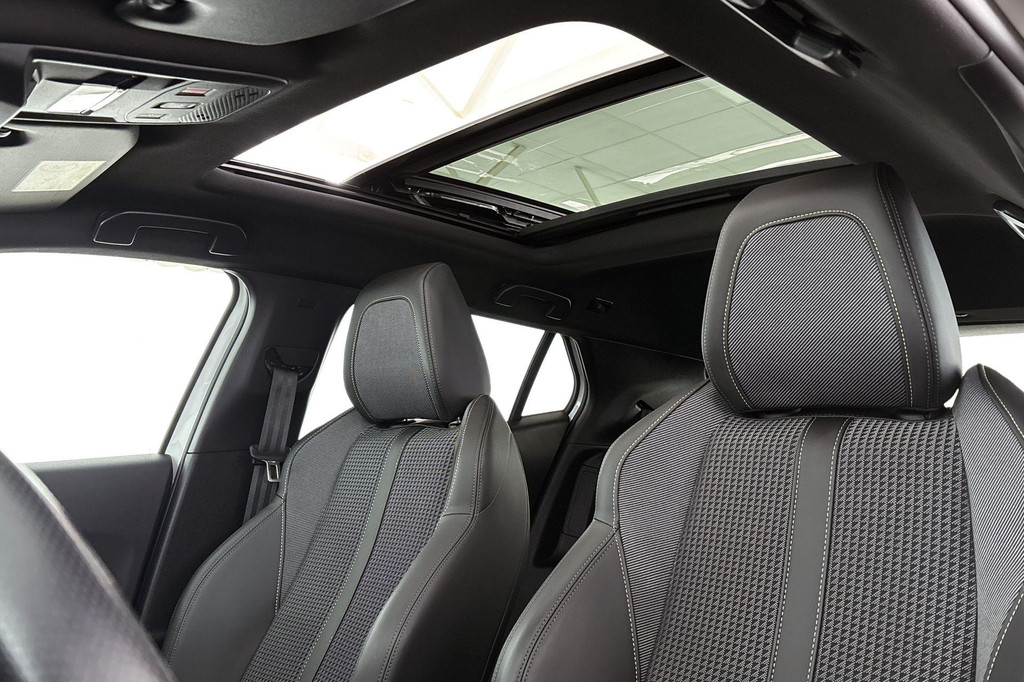 Peugeot e-2008 (KSR57P) met abonnement