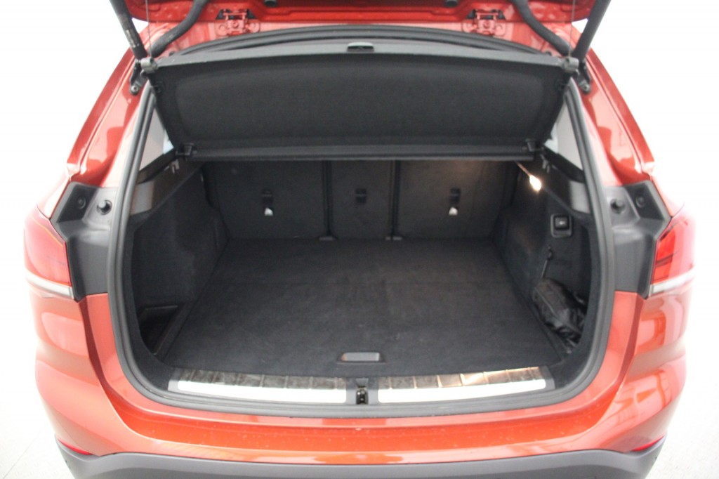 BMW X1 (L868ZP) met abonnement