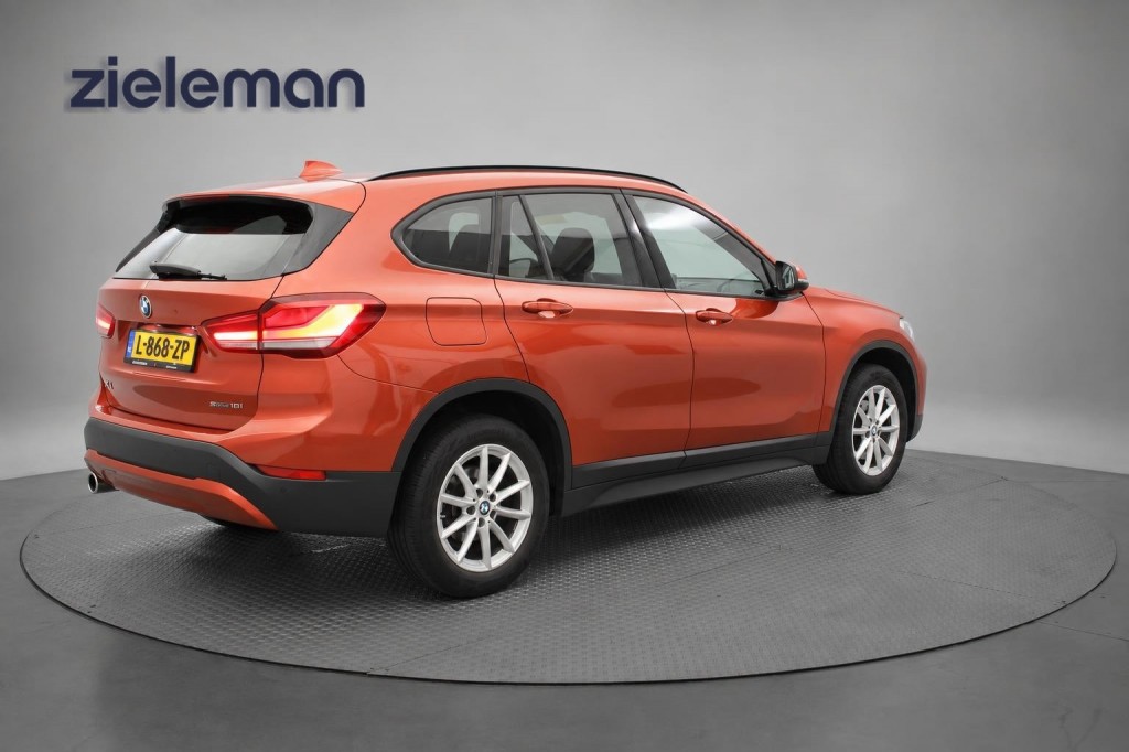 BMW X1 (L868ZP) met abonnement