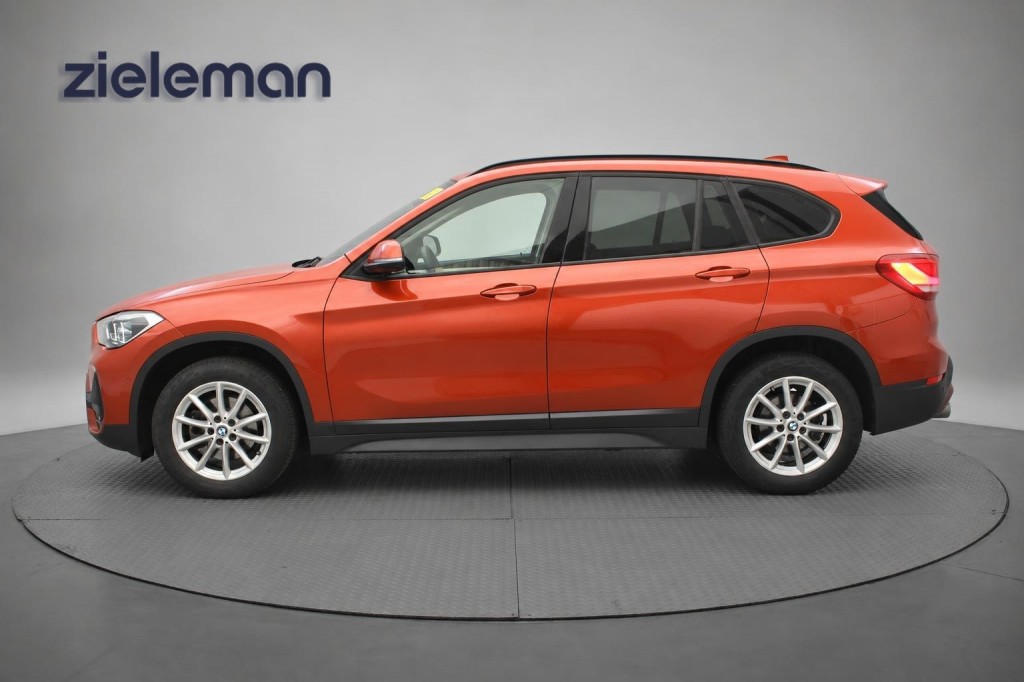 BMW X1 (L868ZP) met abonnement
