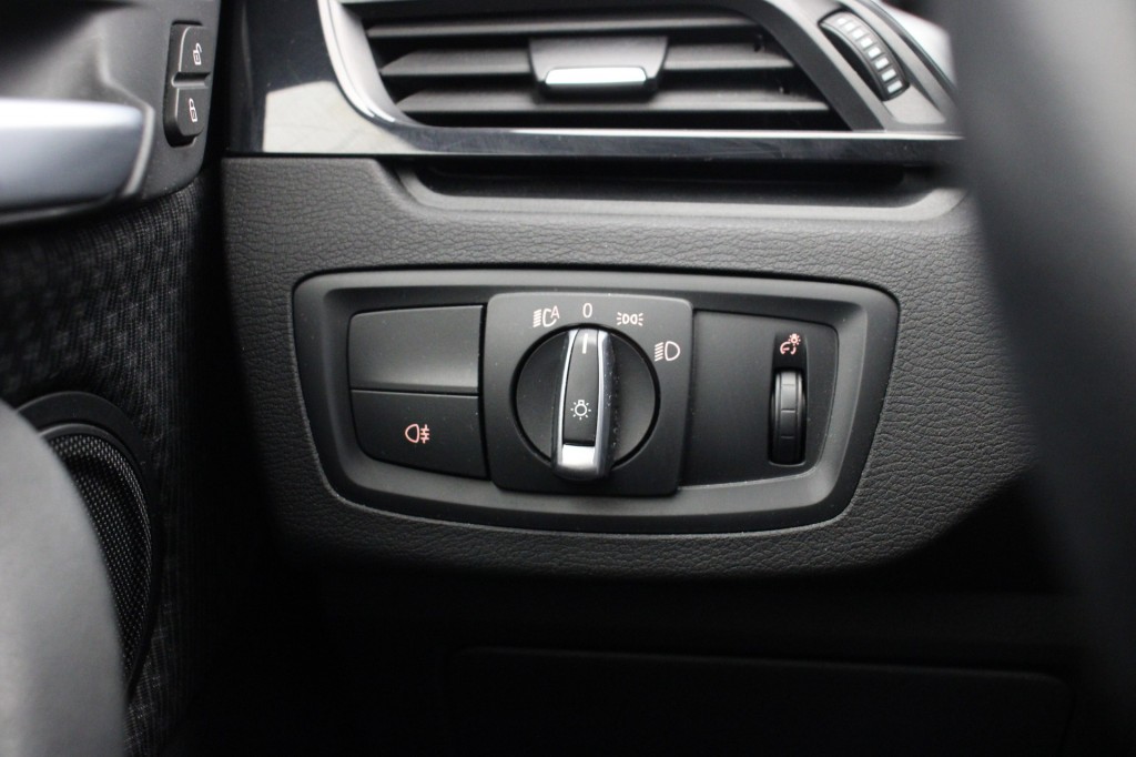 BMW X1 (L868ZP) met abonnement