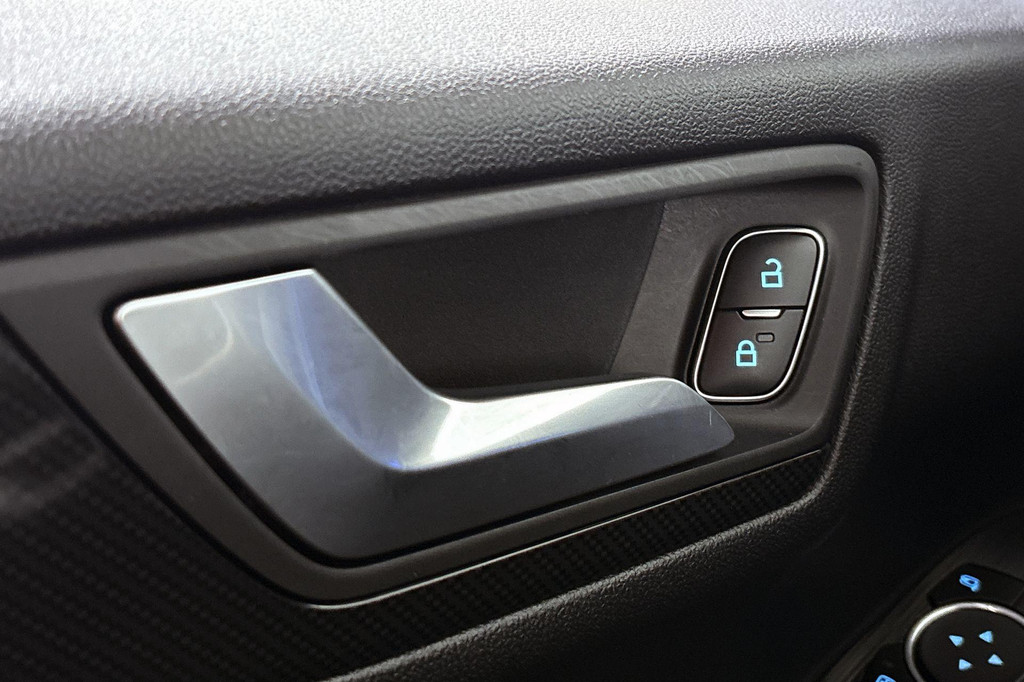 Ford Kuga (KSR41K) met abonnement
