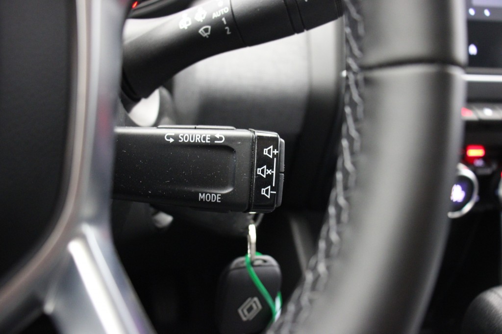 Renault Clio (X871PZ) met abonnement