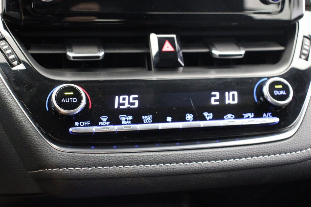 Toyota Corolla Touring Sports (L726GT) met abonnement