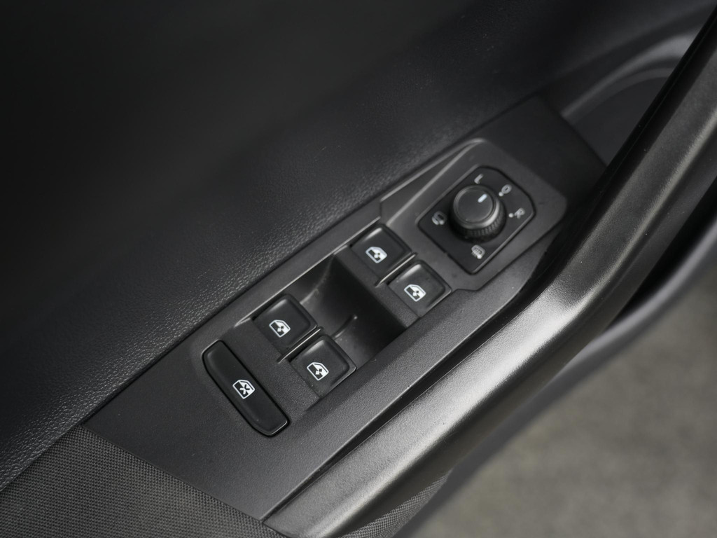Volkswagen Polo (KTV18T) met abonnement