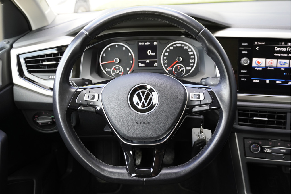 Volkswagen Polo (L142TB) met abonnement