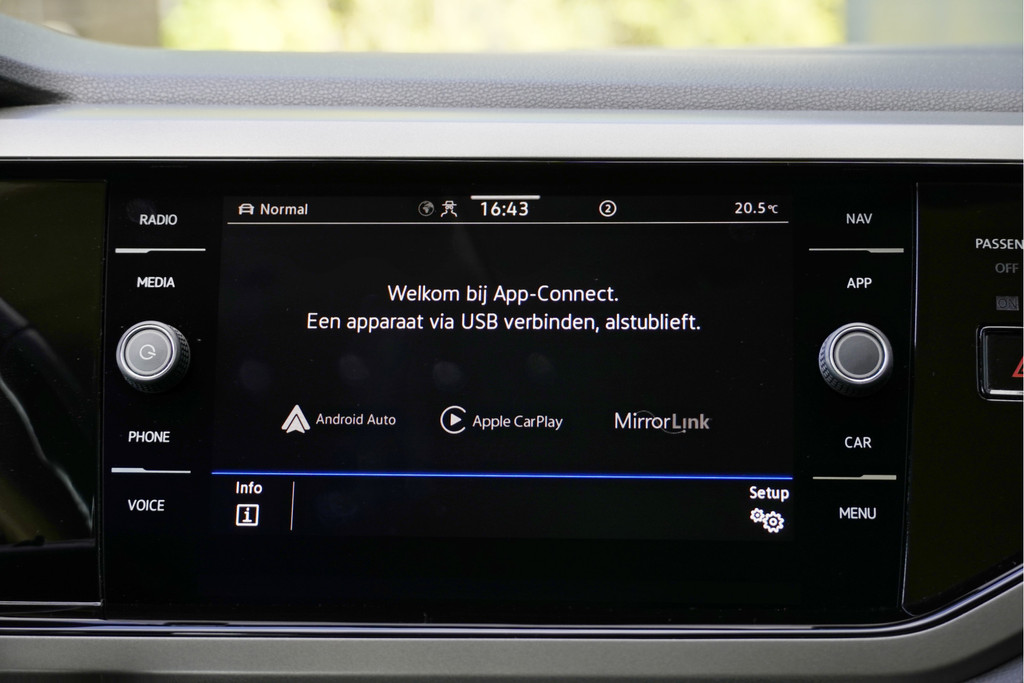 Volkswagen Polo (L142TB) met abonnement