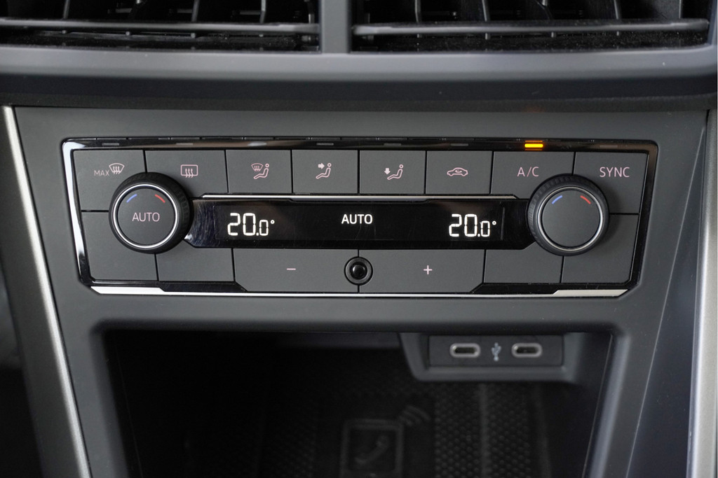 Volkswagen Polo (L142TB) met abonnement