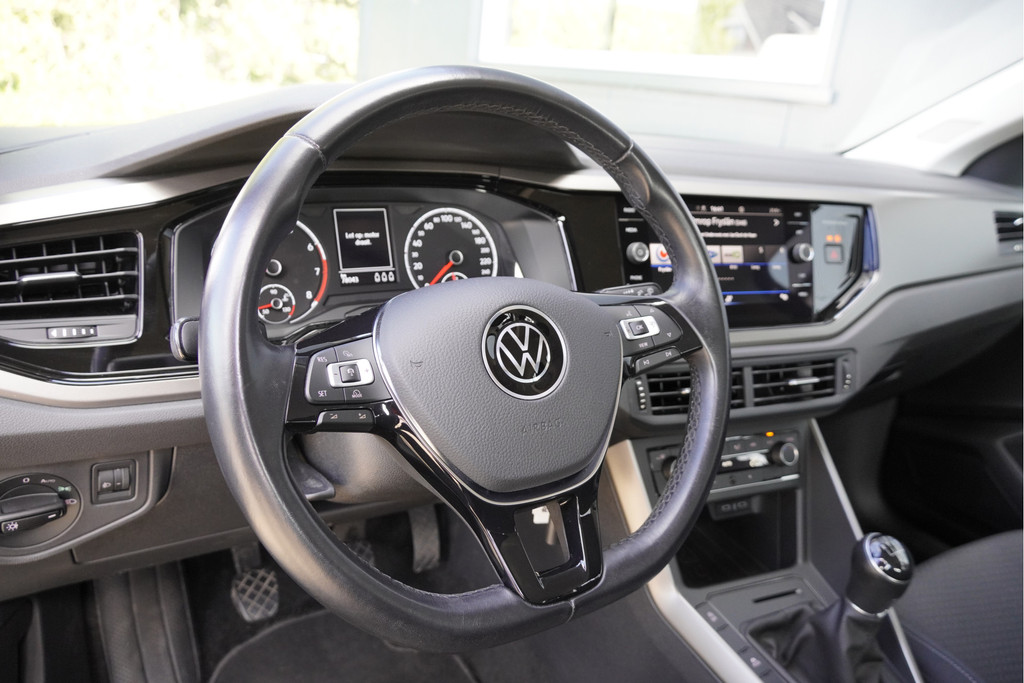Volkswagen Polo (L142TB) met abonnement