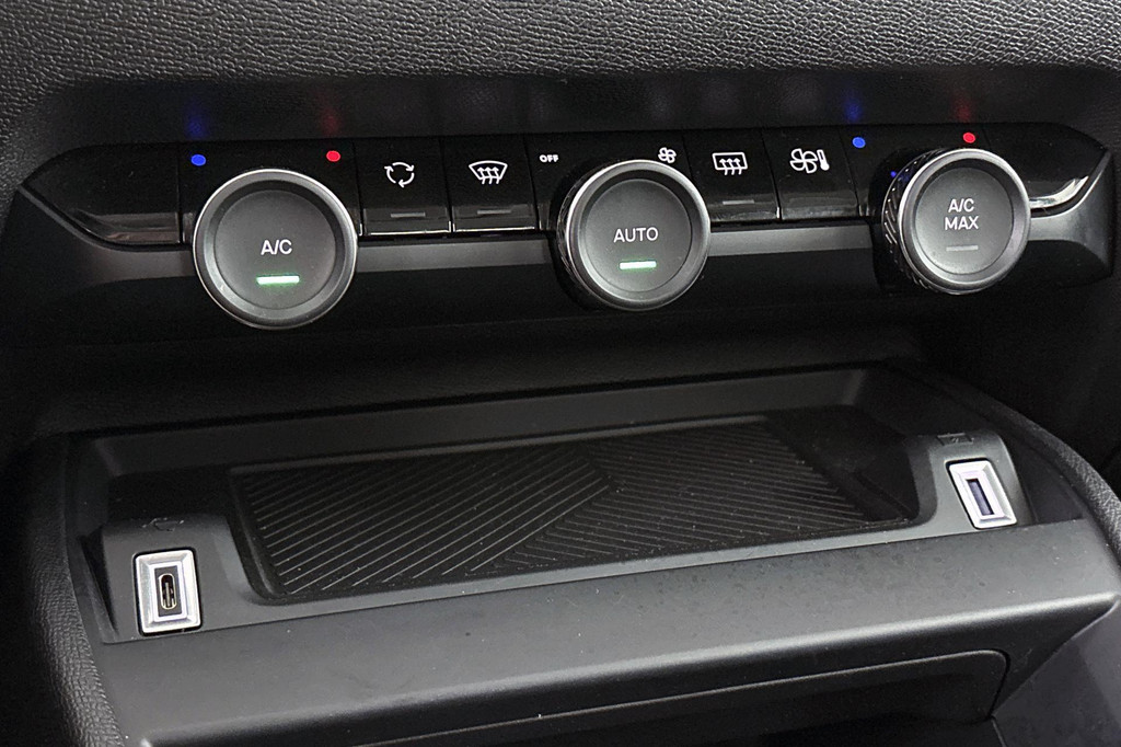 Citroën Ë-C4 (X303ZV) met abonnement