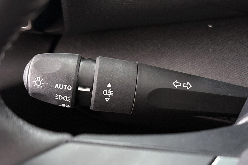 Citroën Ë-C4 (X303ZV) met abonnement