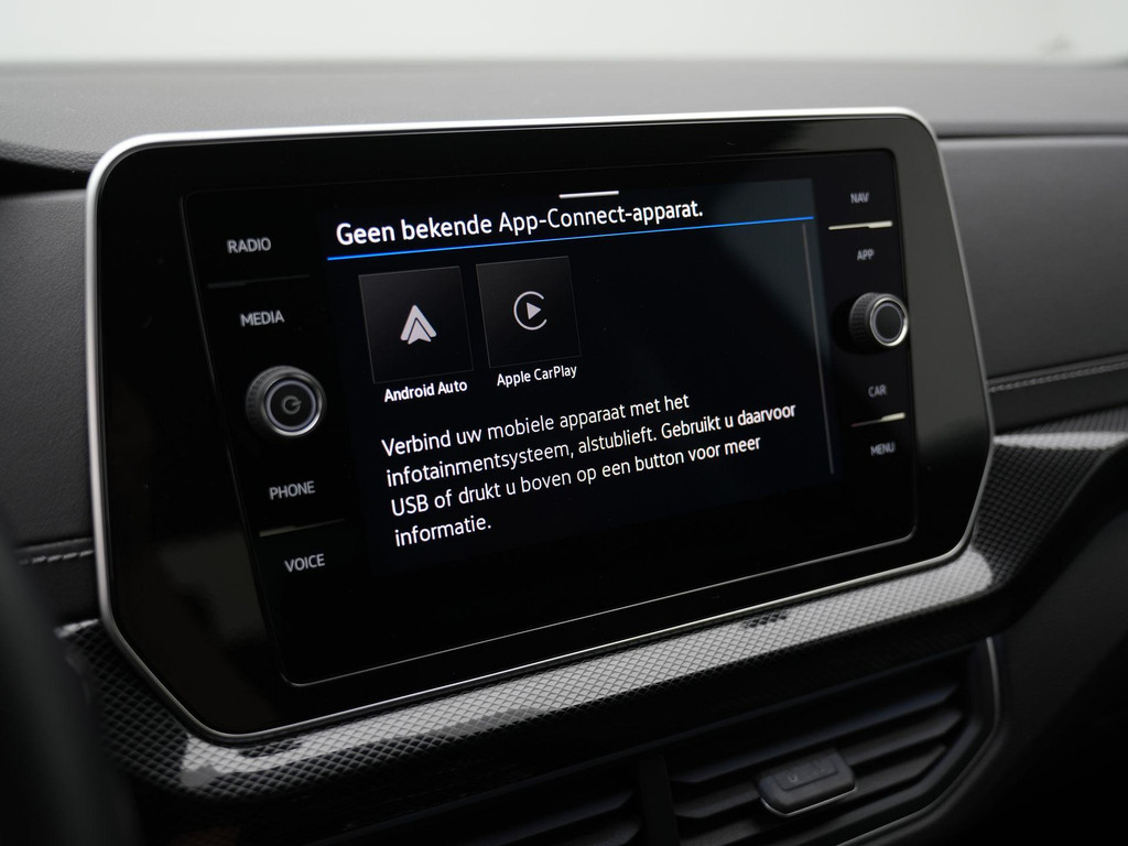 Volkswagen T-Cross (KTJ95V) met abonnement