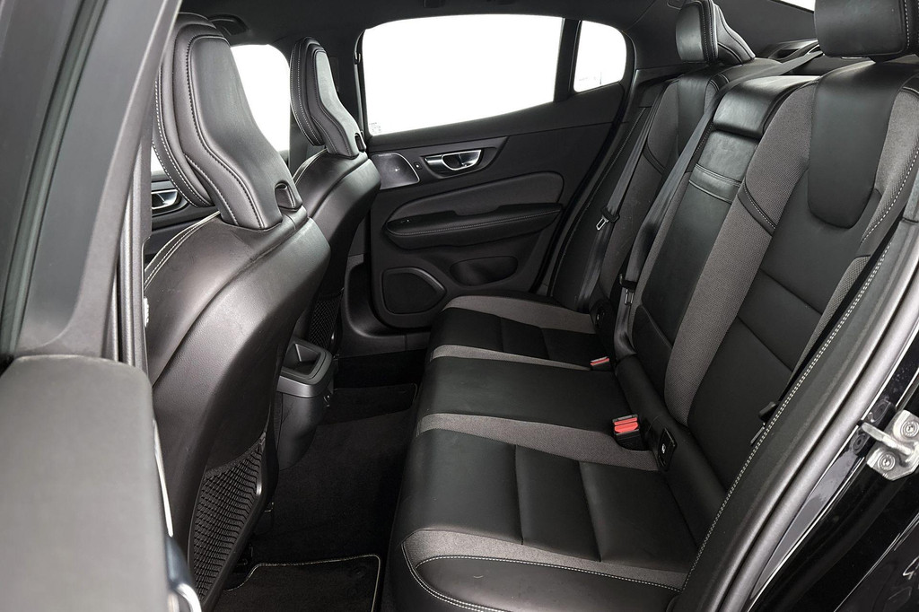 Volvo S60 (P815BS) met abonnement