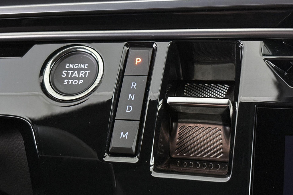 Peugeot 5008 (KSK09K) met abonnement