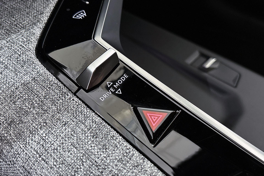 Peugeot 5008 (KSK09K) met abonnement