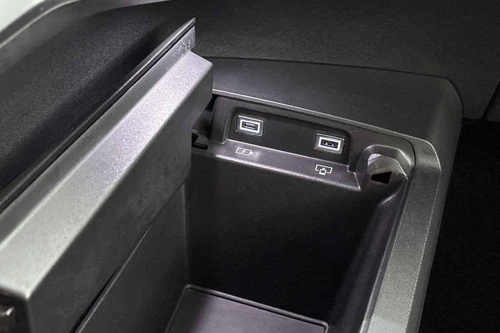 Peugeot 5008 (KSK09K) met abonnement