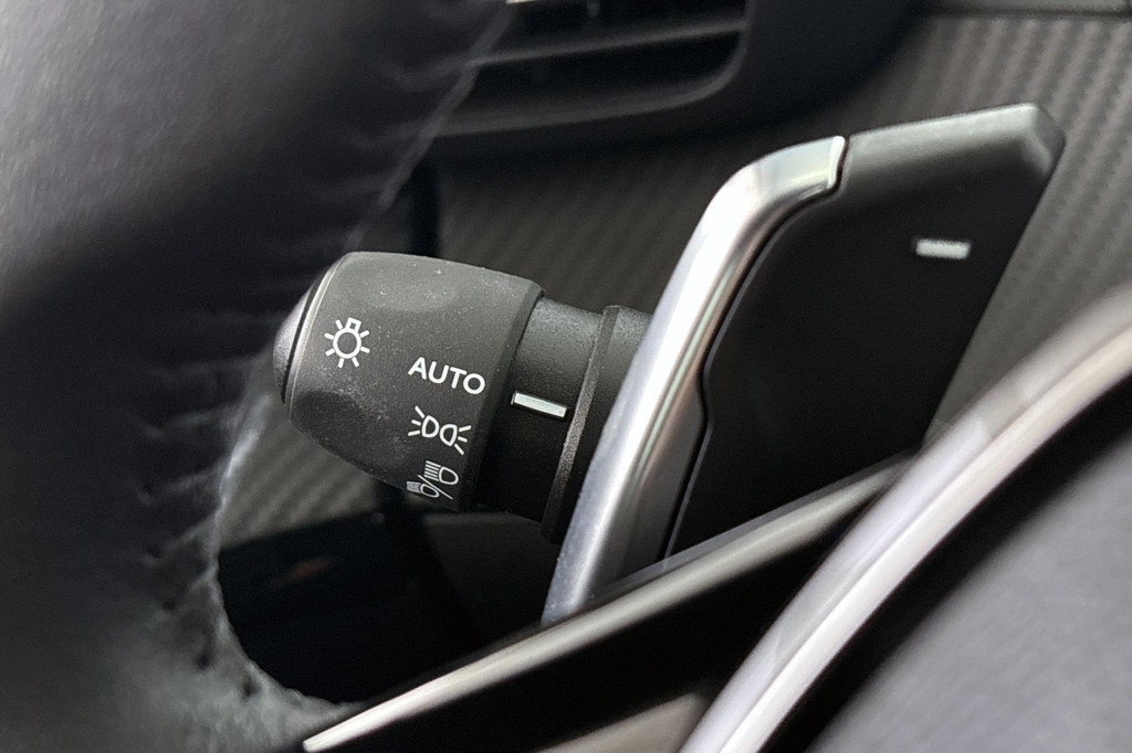 Peugeot 208 (KRP86T) met abonnement
