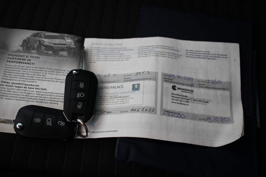 Peugeot 2008 (J492GR) met abonnement