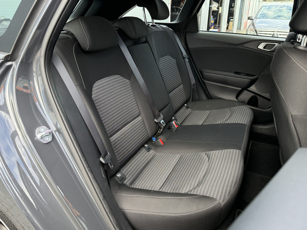 Kia Ceed Sportswagon (Z837FT) met abonnement