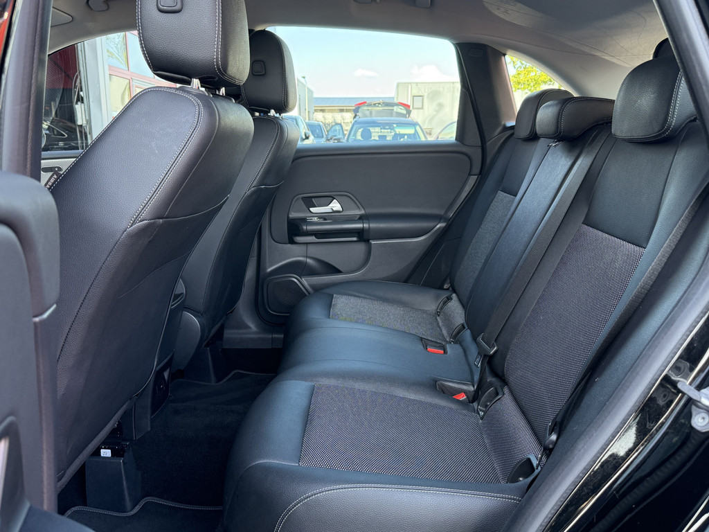 Mercedes-Benz B-Klasse (L840NB) met abonnement