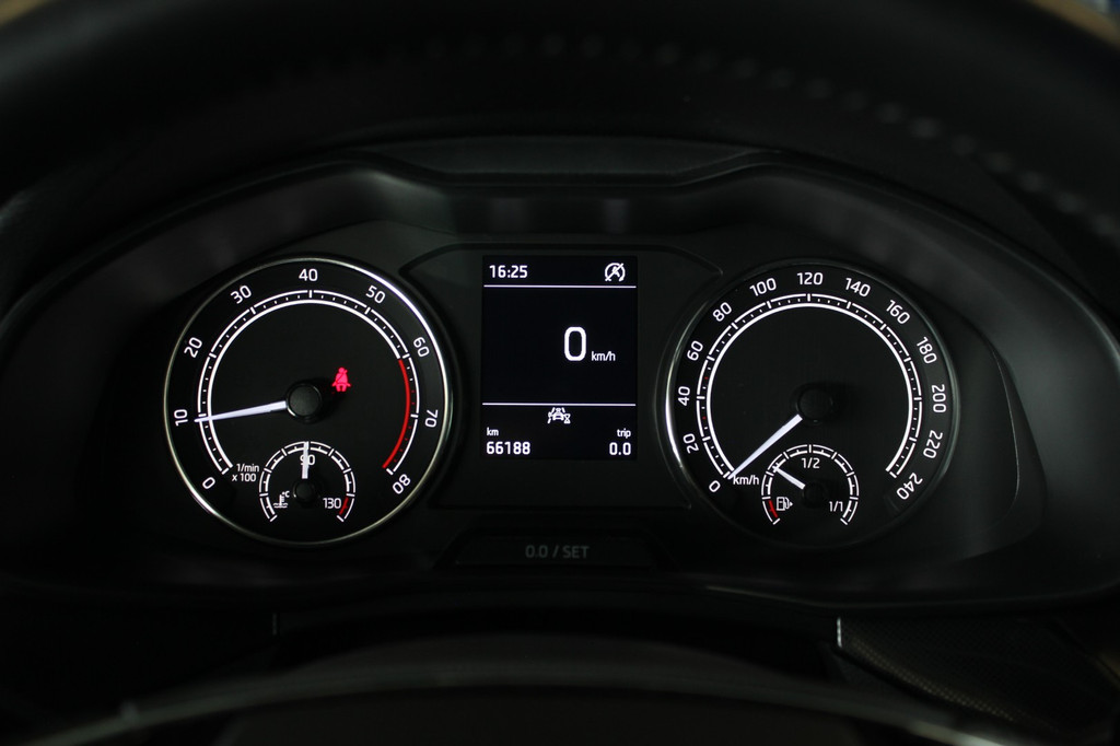 ŠKODA Scala (X664NS) met abonnement