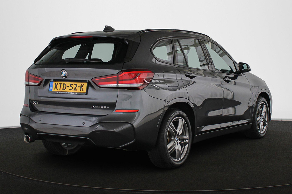 BMW X1 (KTD52K) met abonnement