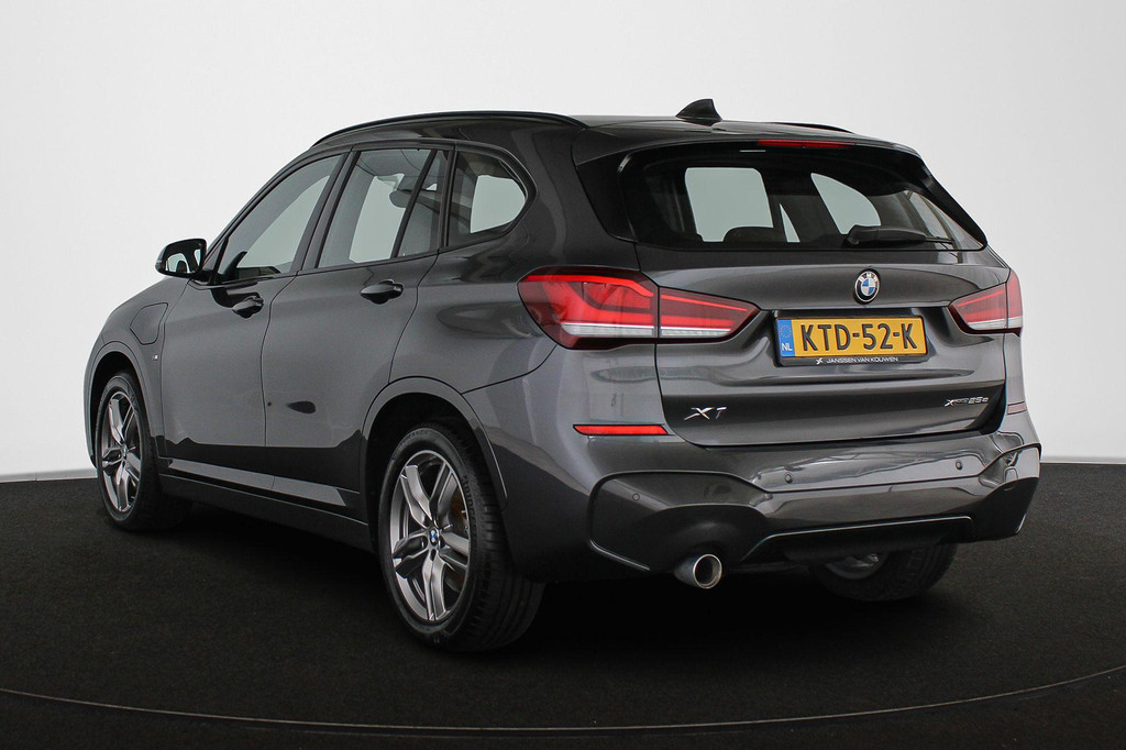 BMW X1 (KTD52K) met abonnement