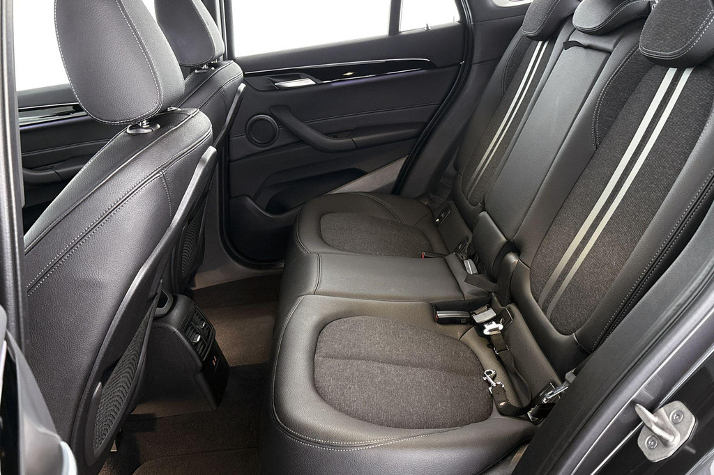 BMW X1 (KTD52K) met abonnement