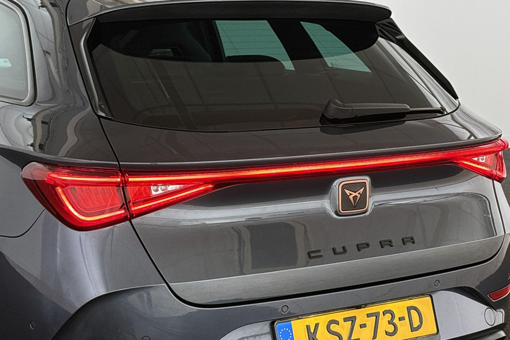 CUPRA Leon Sportstourer (KSZ73D) met abonnement
