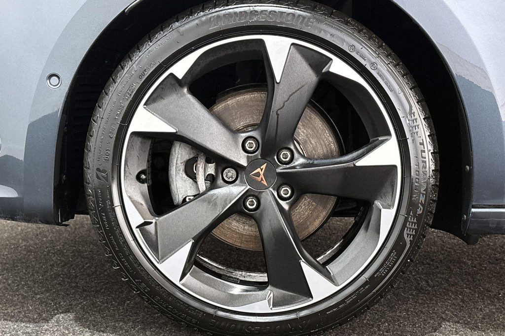 CUPRA Leon Sportstourer (KSZ73D) met abonnement