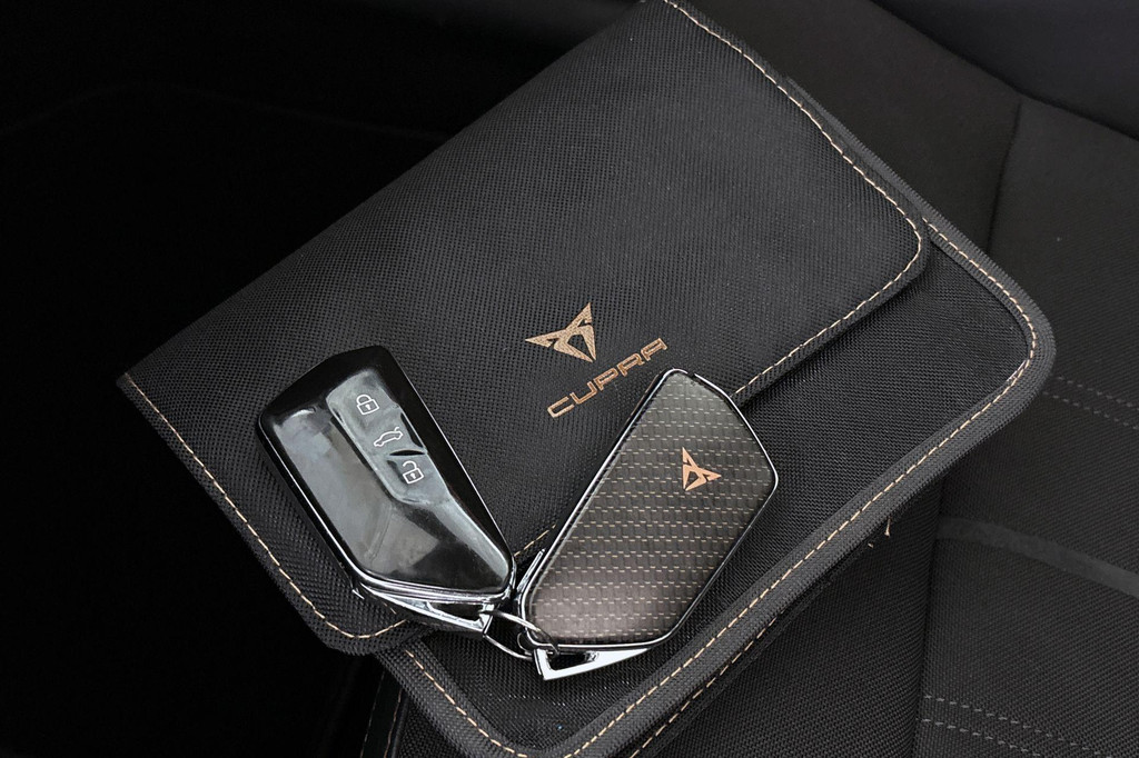 CUPRA Leon Sportstourer (KSZ73D) met abonnement