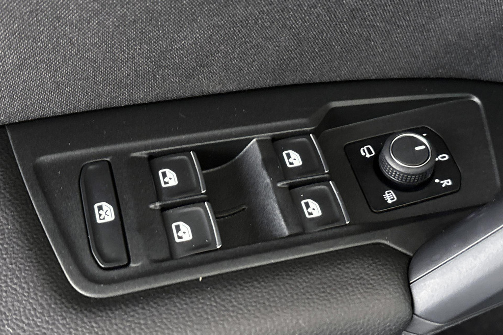 Volkswagen Tiguan (KTF60S) met abonnement