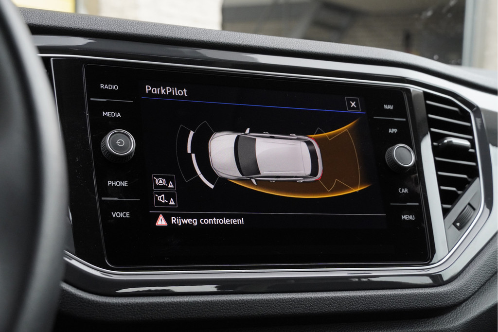Volkswagen T-Roc (J735BK) met abonnement