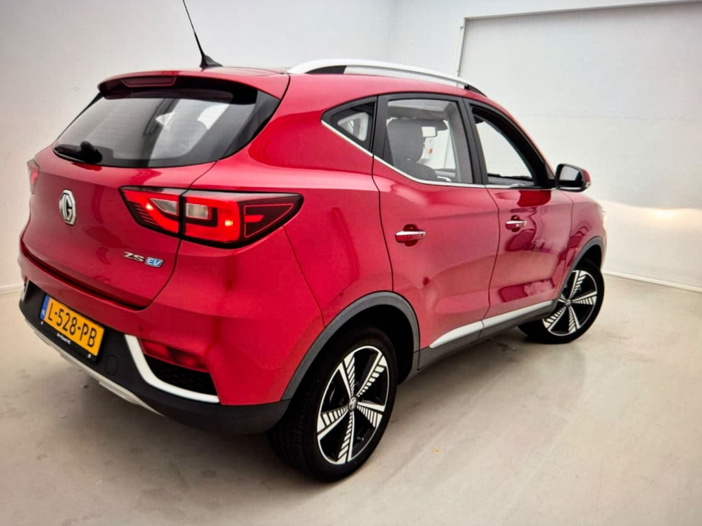 MG ZS-EV (L528PB) met abonnement