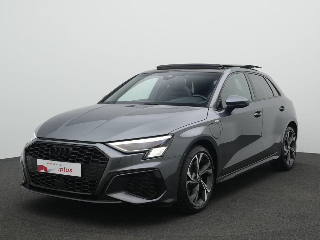 Audi A3 (KVD67K) met abonnement