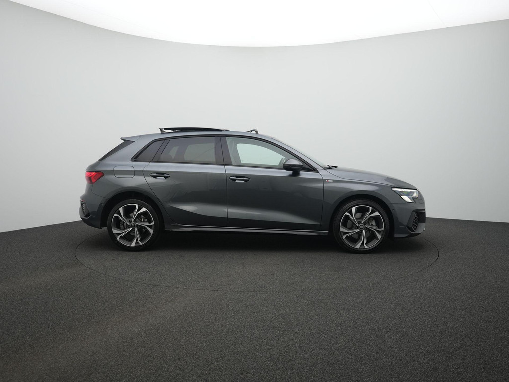 Audi A3 (KVD67K) met abonnement