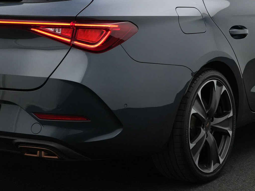 CUPRA Leon Sportstourer (KSF12H) met abonnement